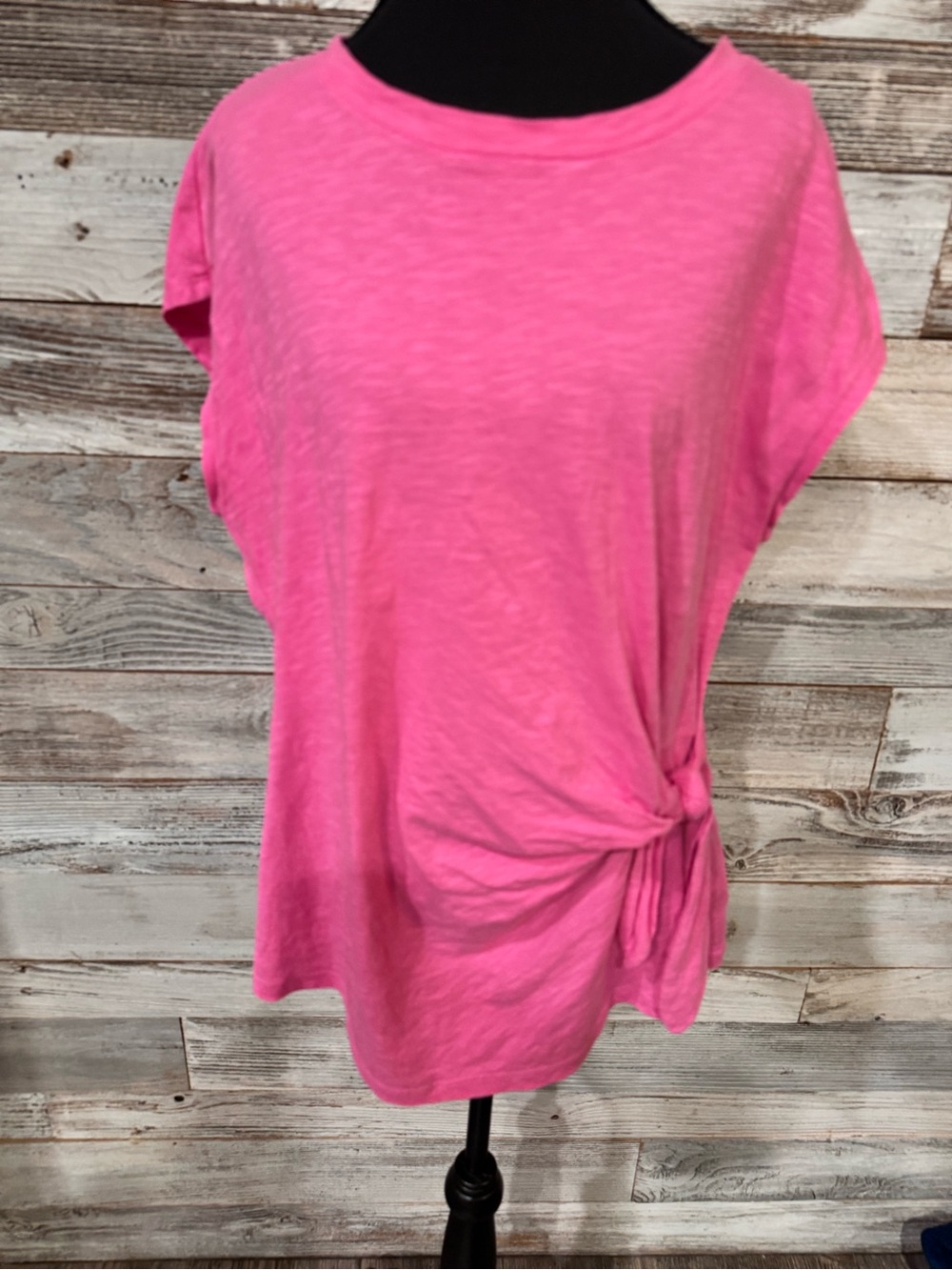 Time and Tru Hot Pink Side Knotted Short Sleeve Top